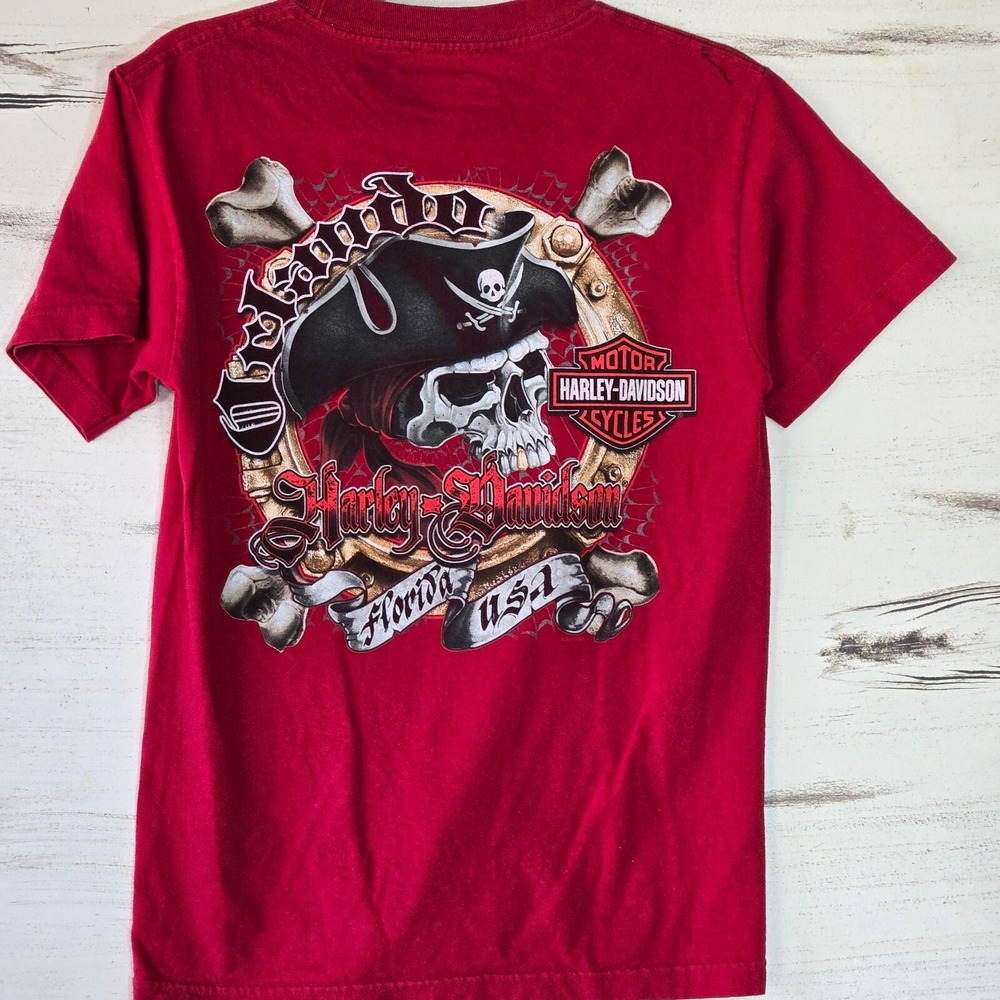 Harley‎ Davidson T-Shirt Mens Medium Short Sleeve Red Pirate Skull Graphic Theme